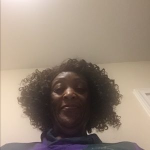 Meet your Posher, Sandi